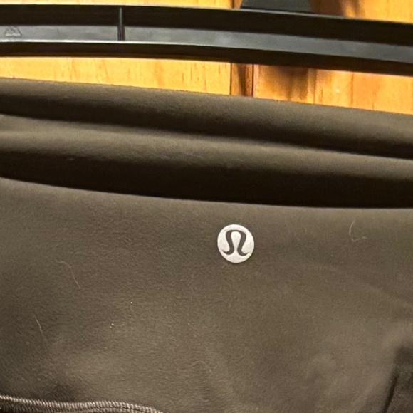 Lululemon Align Pants II 25" in Dark Olive Size 2 - Picture 4 of 5